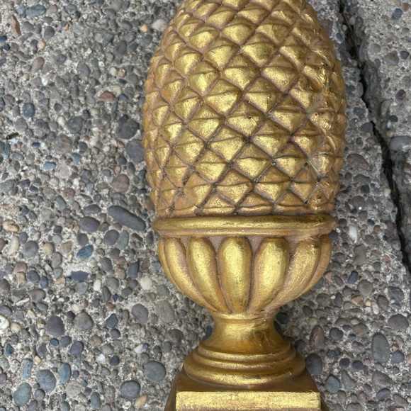 Vintage 14” Ceramic Pineapple Stand Goldenridge Floor Decor - Picture 2 of 3